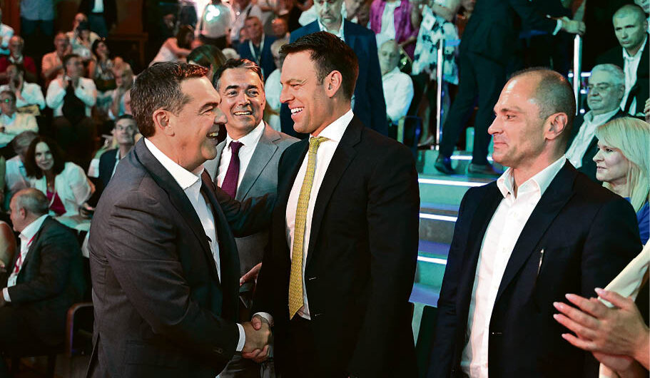 Πρόβα σύγκλισης από τον ΣΥΡΙΖΑ – Προσκλήσεις σε ΠΑΣΟΚ, ΚΚΕ και Πλεύση Ελευθερίας για κοινή δράση εντός Βουλής