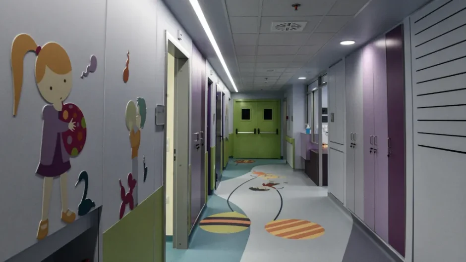 Προεκλογική κοροϊδία για τα χειρουργεία στα νοσοκομεία Παίδων