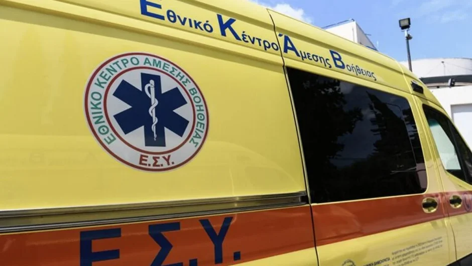 Λάρισα: Νοσηλεύτρια τραυματίστηκε μέσα στο ασθενοφόρο κατά τη διάρκεια διακομιδής – Έδινε τις πρώτες βοήθειες και χτύπησε στην πόρτα
