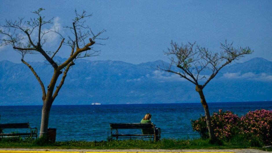 Καιρός / «Ποδαρικό» με υψηλές θερμοκρασίες κάνει ο Ιούνιος – Σκάνε τα πρώτα 37άρια