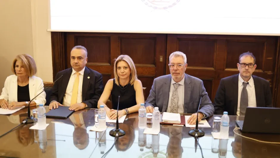 Αλλαγή του νόμου περί ευθύνης υπουργών θα εισηγηθεί Επιτροπή νομικών