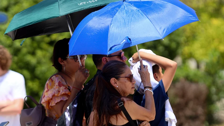 Καιρός: Υψηλές θερμοκρασίες και μποφόρ, οι περιοχές σε κίνδυνο για φωτιές – Η εξέλιξη μέχρι την Κυριακή