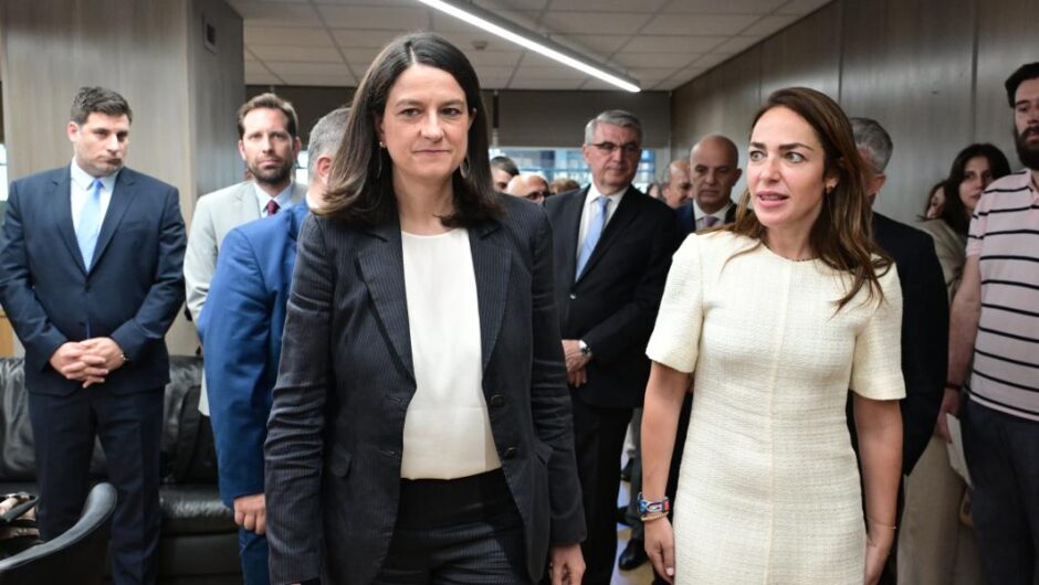 Νίκη Κεραμέως / Από τα εποχικά επιδόματα ανεργίας ξεκινούν οι περικοπές – Φέρνει νομοσχέδιο-σκούπα