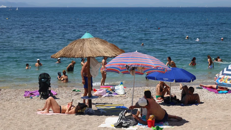 39άρια και σήμερα – Πότε αλλάζει ο καιρός, το διάγραμμα με τις θερμοκρασίες έως τις 30 Ιουνίου