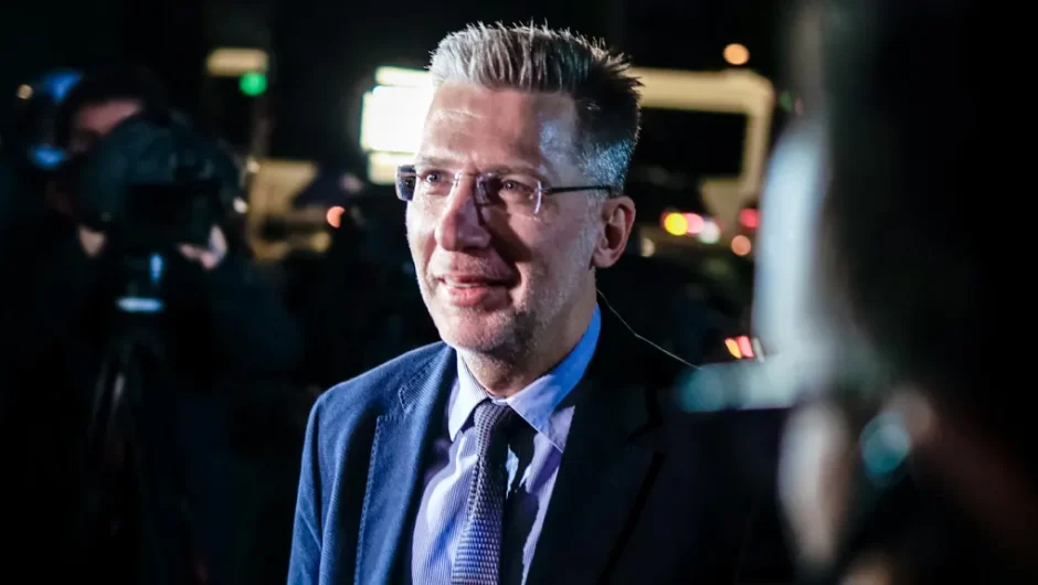 Σε παράλληλο σύμπαν ο Σκέρτσος: «Σχετικά φθηνή χώρα» η Ελλάδα
