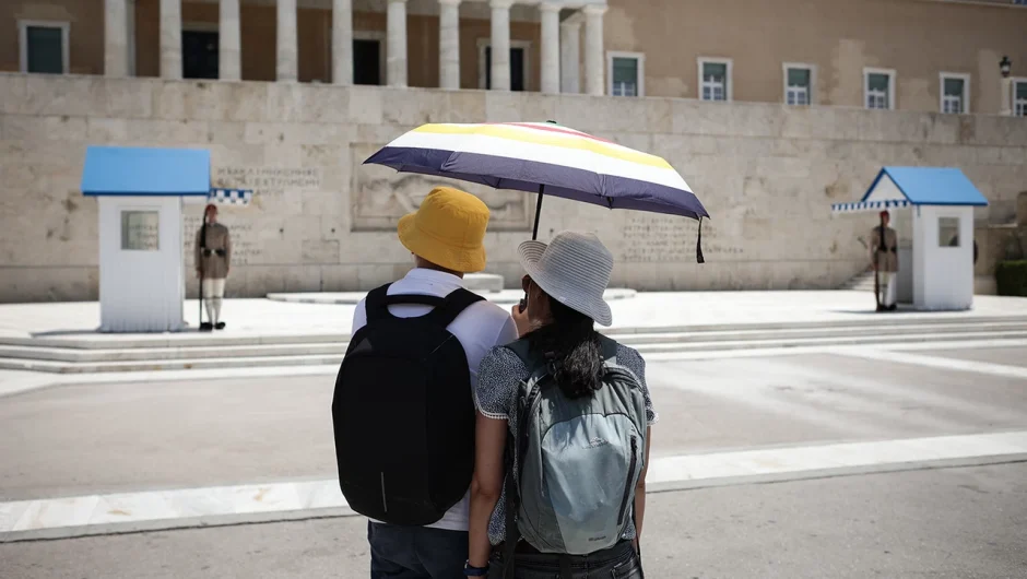 «Καμίνι» η χώρα – «Κόκκινος» και σήμερα ο υδράργυρος – Έρχεται ισχυρός βοριάς που θα φέρει πτώση της θερμοκρασίας