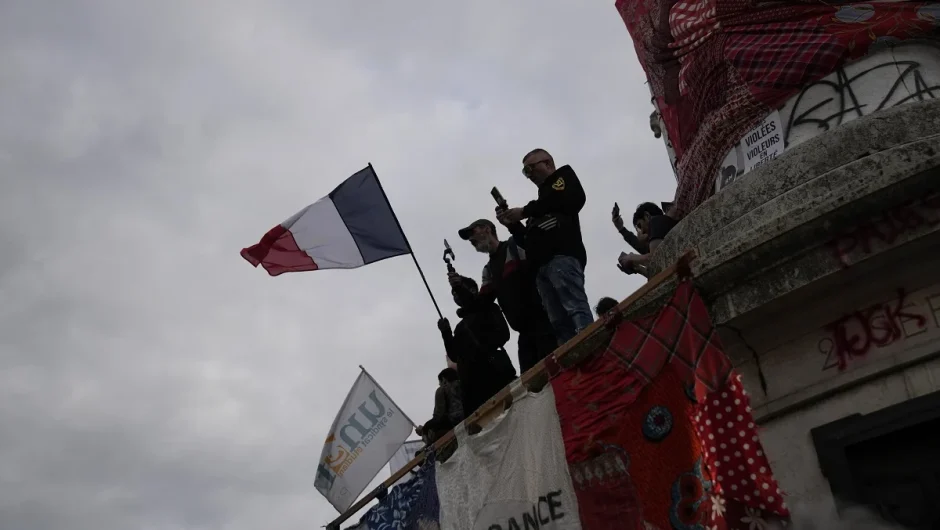 Τον σχηματισμό κυβέρνησης της Αριστεράς ζητούν από τον Μακρόν οι ηγέτες του Λαϊκού Μετώπου