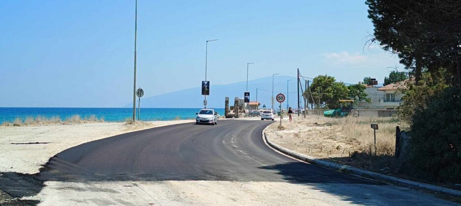 Παράλια Λάρισας: Επιτέλους! Έπεσε άσφαλτος στο κομμάτι που ήταν χωματόδρομος! (ΦΩΤΟ)