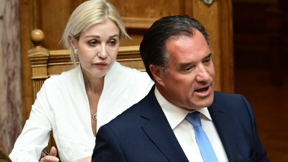 Ακρίτα: Η κυρία Πετρούλια διαψεύδει ότι έχει πρόβλημα υγείας – Το βίντεο πριν τη διαγραφή Πολάκη το είδε κανείς;