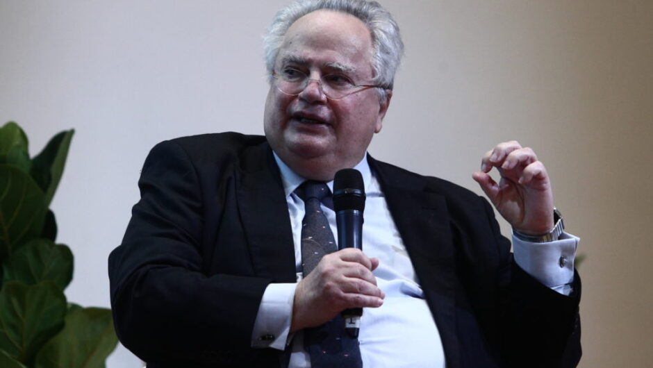 Ο Κοτζιάς απαντά στον Σαμαρά: Ο ίδιος υπέγραφε κείμενα που κατονόμαζαν τη γείτονα χώρα νέτα σκέτα «Δημοκρατία της Μακεδονίας»