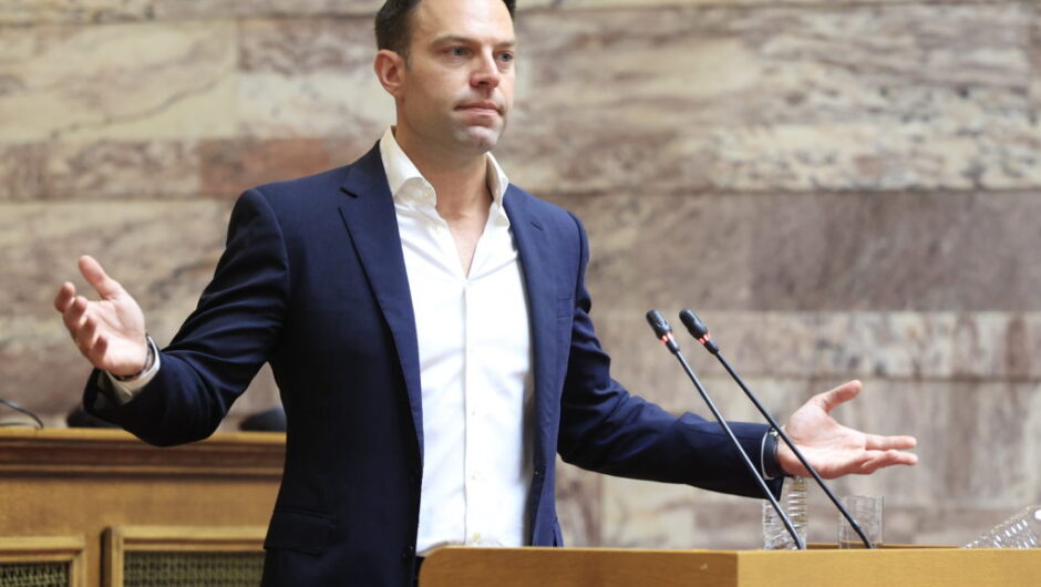 Σε αντάρτικο κατά Κασσελακη καλεί ο Θανάσης Καρτερός: «Βρε, μίλα