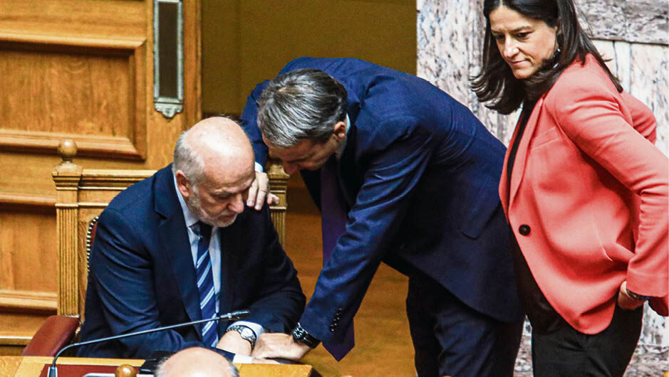 Τροπολογία – πραξικόπημα για ύποπτα πόθεν έσχες