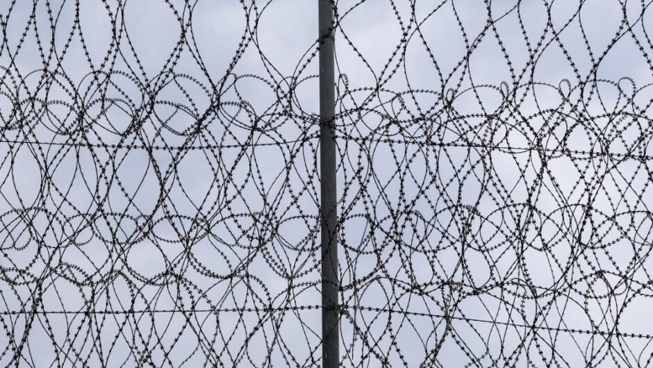 Ιωάννινα / Προφυλακιστέοι ο υποδιευθυντής της φυλακής και δύο υπάλληλοι