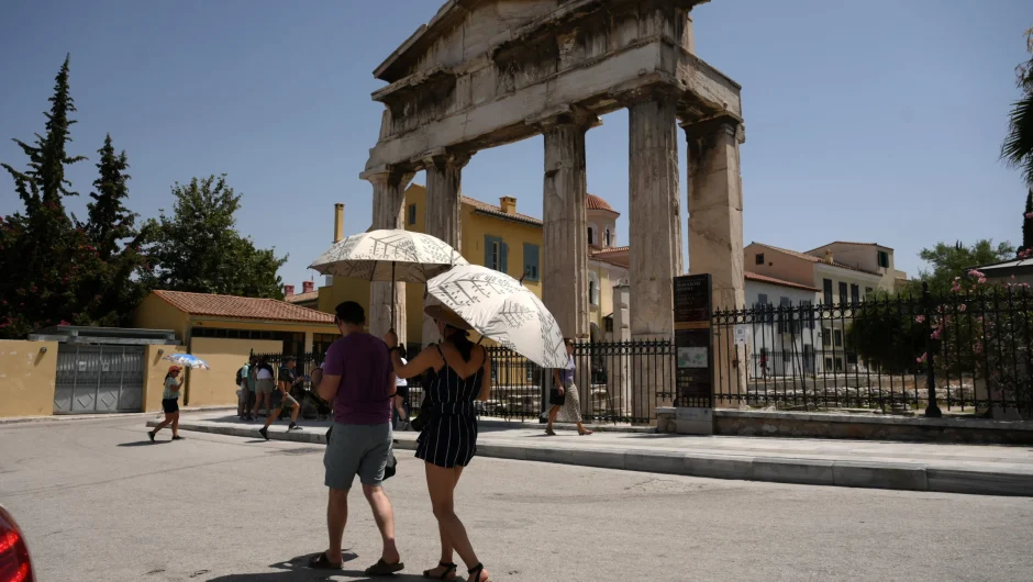 Καιρός: Σε κλοιό καύσωνα η χώρα με τον υδράργυρο να «σκαρφαλώνει» στους 41 βαθμούς