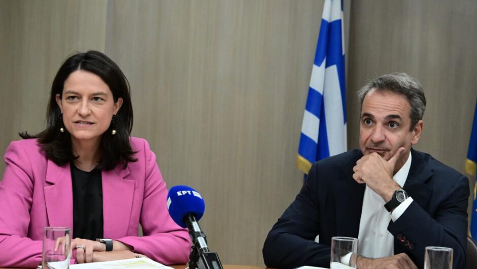 Επίδομα ανεργίας / Διαγραφές ανέργων φέρνει η Κεραμέως μετά την 6ήμερη εργασία