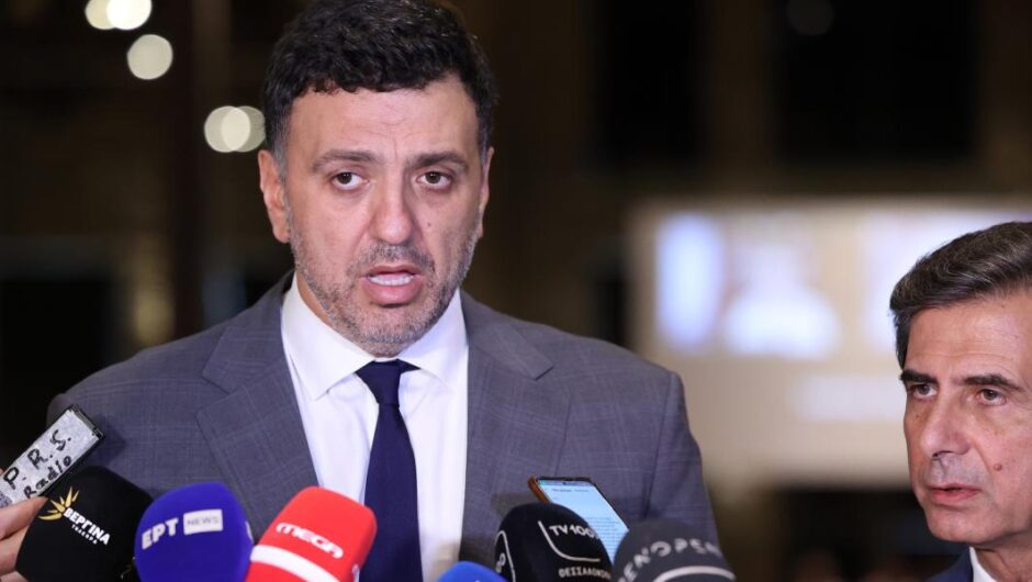 Βασίλης Κικίλιας / Η μισή Ελλάδα καιγόταν και αυτός μοίραζε ευθύνες στους πολίτες