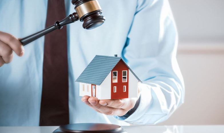 Πλειστηριασμοί ακινήτων: Περισσότεροι από 8.500 μέχρι το τέλος του χρόνου