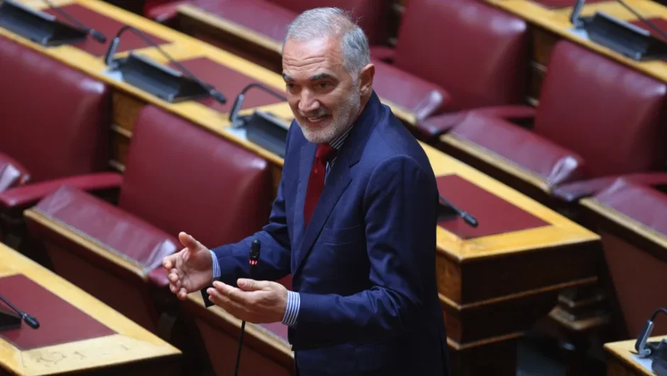 «Γαλάζια» πυρά από Σαλμά για την κυβέρνηση και τις τράπεζες