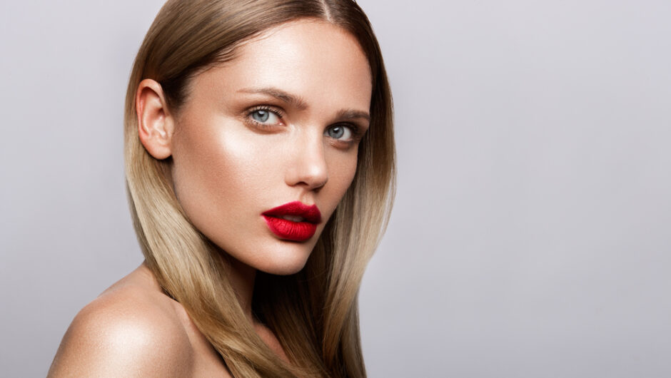Μακιγιάζ: Κορυφαία makeup artist μοιράζεται μαζί σου 5 έξυπνα hacks που δεν γνώριζες