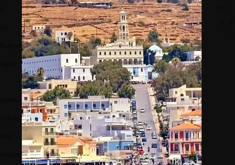 Τήνος: Τουρίστρια απόρησε με δύο πιστές που εκπλήρωναν τάμα στην Παναγία – Το… ευτράπελο που προκάλεσε σχόλια – ΒΙΝΤΕΟ