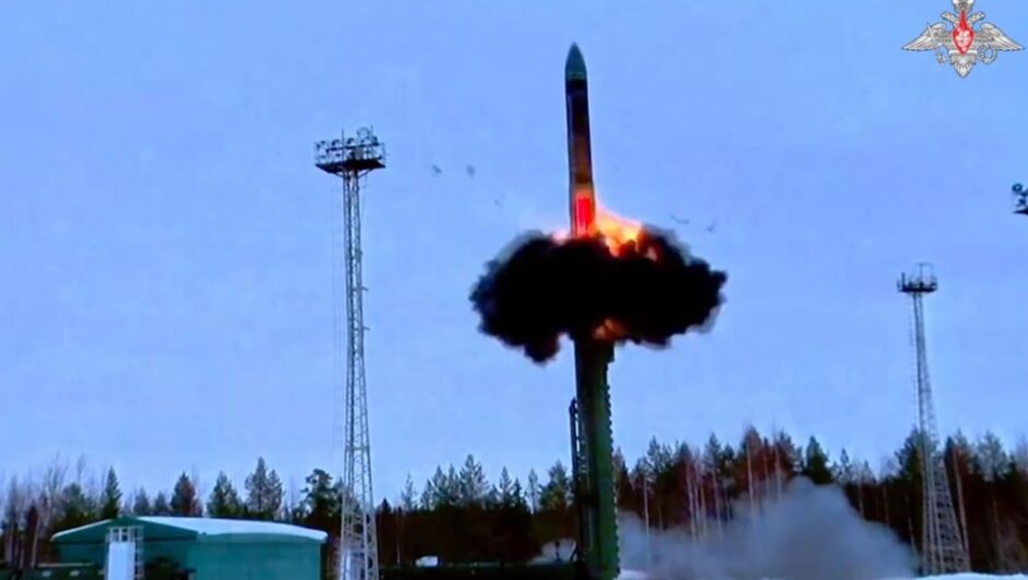 Σπέρνουν πυραύλους και τρόμο στην Ευρώπη – Το ΝΑΤΟ αναπτύσσει όπλα για αποτροπή ρωσικής απειλής και η Μόσχα υποσχεται να απαντήσει