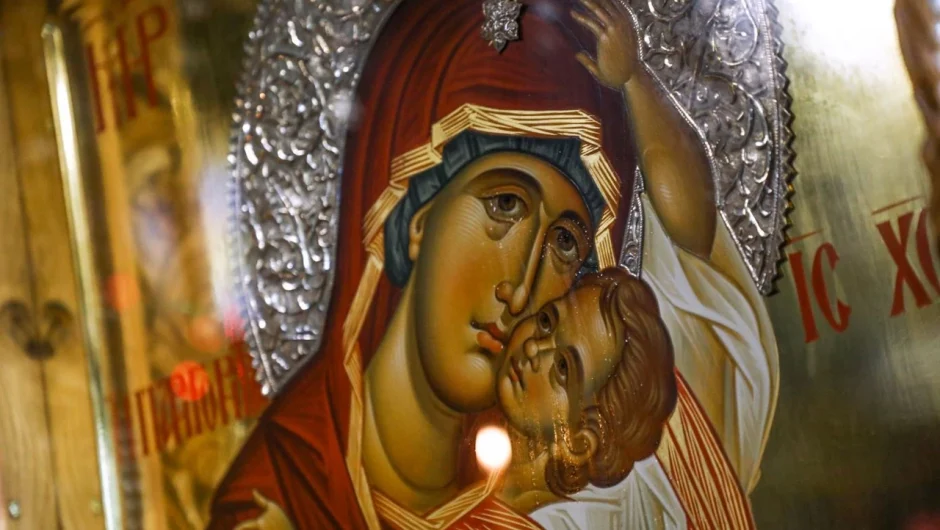Ο εορτασμός της Κοιμήσεως της Θεοτόκου ανά την Ελλάδα – Οι αναφορές και τα ερωτήματα για τον βίο και την εκδημία Της