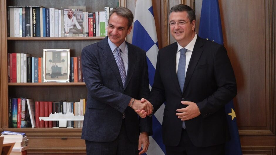 «Κλίνατε επί δεξιά»: Γιατί ο Μητσοτάκης έστειλε τον Τζιτζικώστα στις Βρυξέλλες – Ανάλυση του Politico