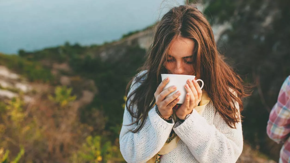 Φούσκωμα: Ένας γαστρεντερολόγος αποκαλύπτει 4 πράγματα που το προκαλούν