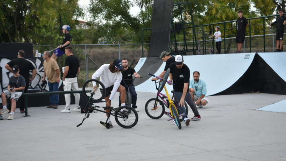 Εντυπωσιακή η επίδειξη BMX των Laparko Crew στο Αισθητικό Άλσος – Μαμάκος: «Να αποκτήσει η Λάρισα μια πίστα skate ευρωπαϊκών προδιαγραφών» (φωτό – βίντεο)