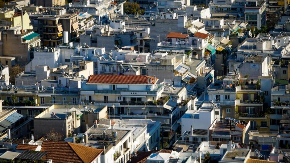 Κόκκινα δάνεια -Πλειστηριασμοί / Κόλπο γκρόσο με τον εξωδικαστικό συμβιβασμό – Πώς οδηγεί σε ασφυξία τους δανειολήπτες