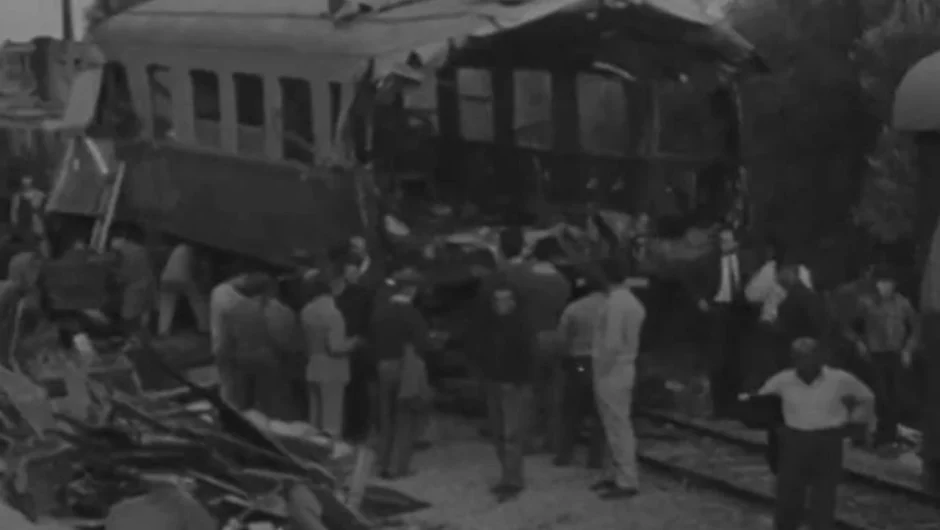 Σαν σήμερα 30 Σεπτεμβρίου: Η σιδηροδρομική τραγωδία στο Δερβένι – Όταν μια ακούσια χρήση του σήματος κινδύνου κόστισε 34 ζωές