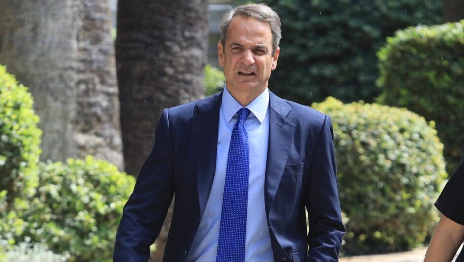 Μαξίμου / Τα οργισμένα τηλέφωνα στους 11 γαλάζιους βουλευτές – Όλο το παρασκήνιο
