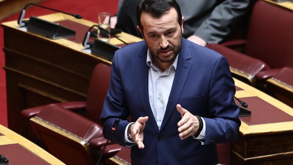 Παππάς για Μητσοτάκη / Τον φέρνει στη Βουλή – «Οι Έλληνες εργαζόμενοι είναι τελευταίοι στην αγοραστική δύναμη»