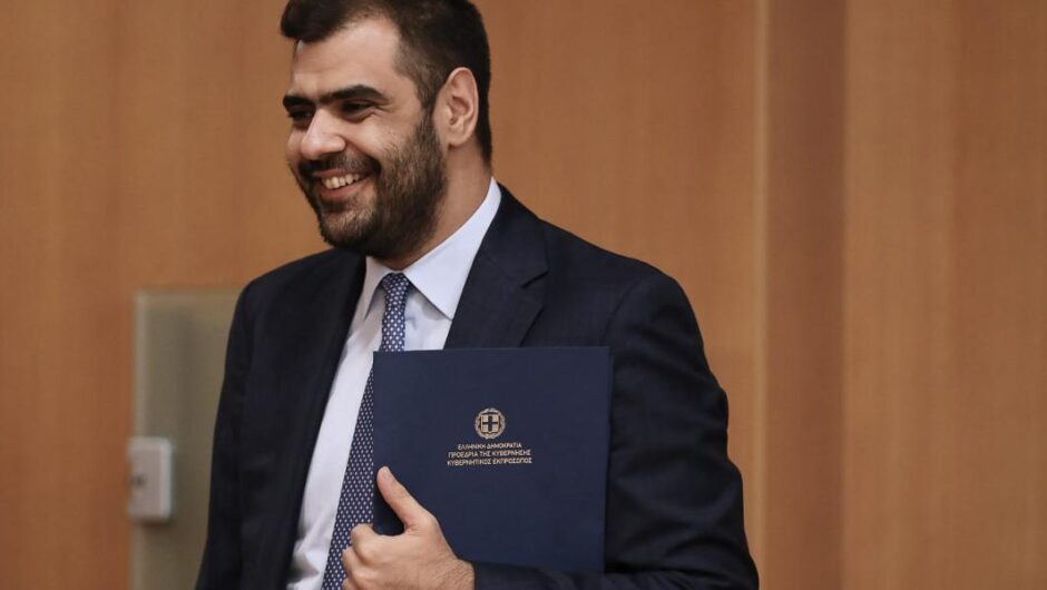 Μαρινάκης για Μπακογιάννη / Τα χαμόγελα για τον υποψήφιο του ΠΑΣΟΚ και το «πάρτι του Μητσοτάκη» (βίντεο)