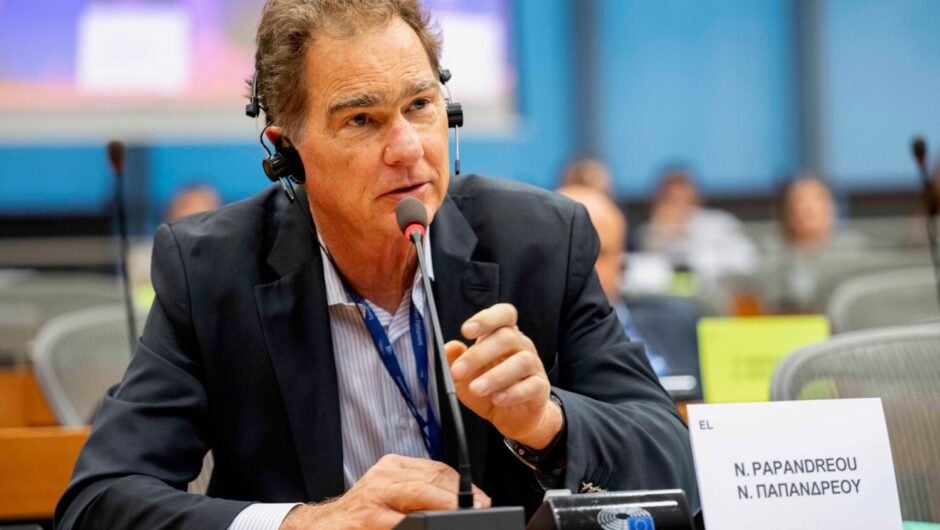 Υπέρ του υποψηφίου προέδρου του ΠΑΣΟΚ Χ. Δούκα ο ευρωβουλευτής Ν. Παπανδρέου