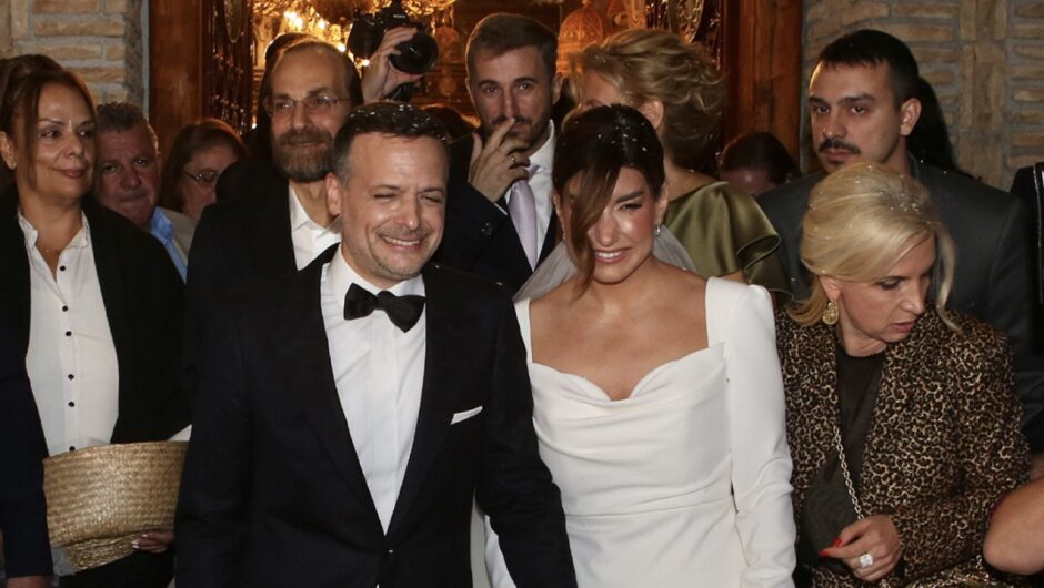 Έκλεψε την λάμψη ακόμα και από τη νύφη: Η Ράνια Τζίμα πήγε ντυμένη έτσι στον γάμο του Χάρη Δούκα και τράβηξε τα φλας