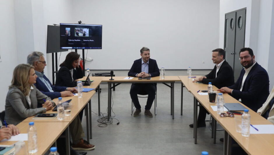 Ηλεκτρισμένη ατμόσφαιρα στο ΠΑΣΟΚ – «Καρφιά» Διαμαντοπούλου κατά Δούκα