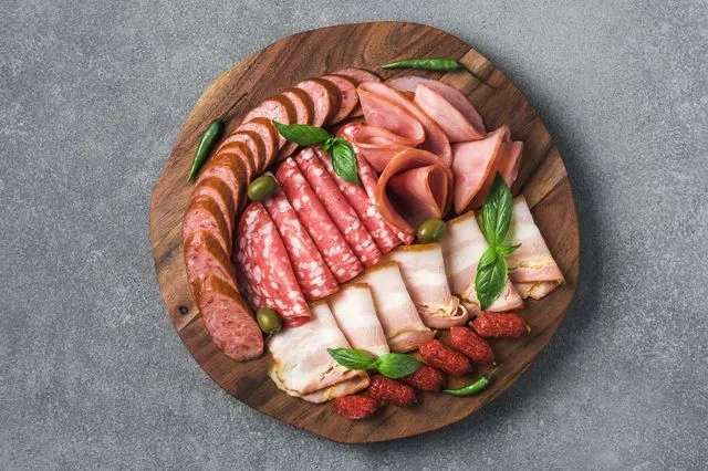 Ποιο αλλαντικό είναι ο μεγαλύτερος εχθρός της υγείας σου