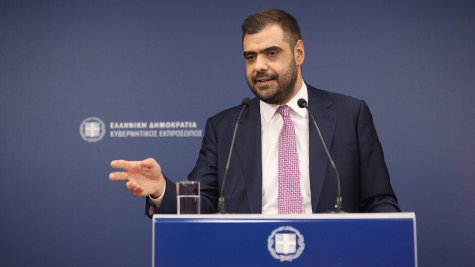 Μαξίμου: Στα «μαλακά» Φλωρίδης – Μονογυιού μετά τα… χαστούκια και το κατηχητικό