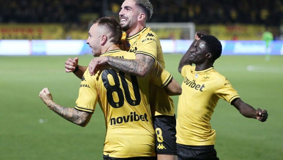 Άρης – Λαμία 2-0: Με κεκτημένη ταχύτητα οι κίτρινοι καθάρισαν τη Λαμία με δύο γκολ του Μορόν και έπιασαν κορυφή