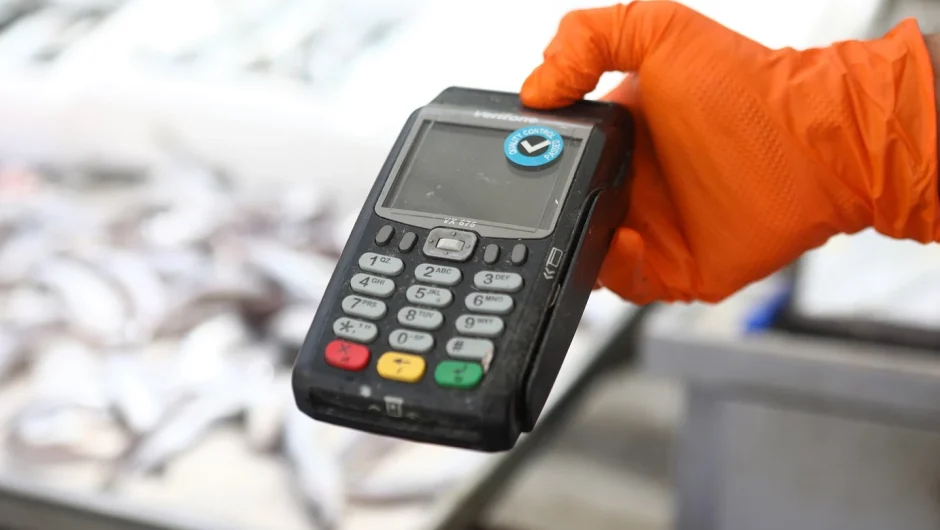 Οι ηλεκτρονικές συναλλαγές εκτινάσσουν τα φορολογικά έσοδα: Οι νέες παρεμβάσεις στην επιχείρηση κατά της φοροδιαφυγής