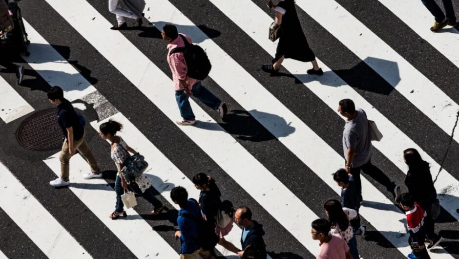 Εργασία: «Φθηνή ανάπτυξη» με κακοπληρωμένες δουλειές και ωράρια λάστιχο