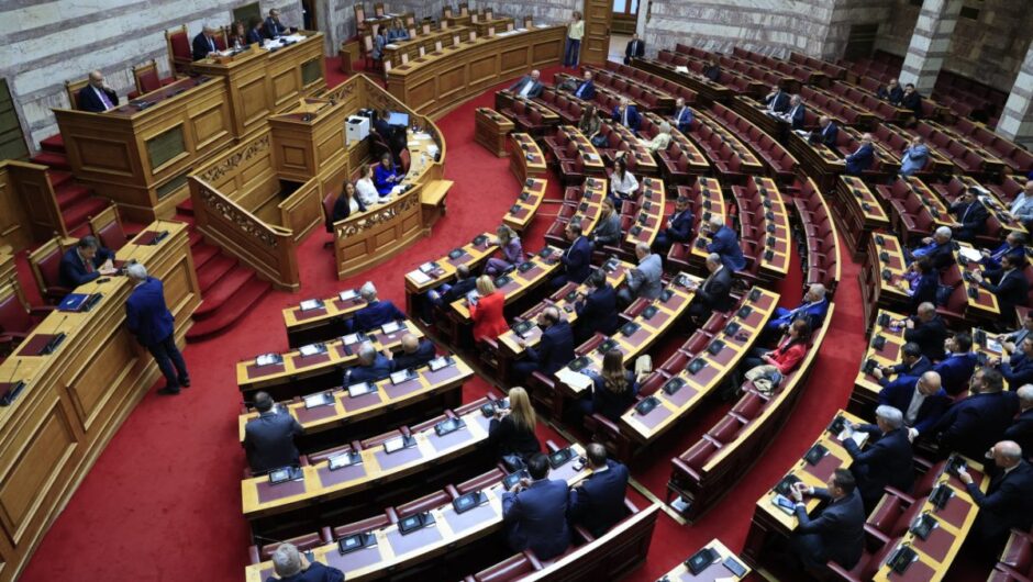 Αλλαγές στον πολιτικό χάρτη μετά τις εξελίξεις στον ΣΥΡΙΖΑ: Το δίπολο ΝΔ – ΠΑΣΟΚ και η αντίδραση της Κουμουνδούρου