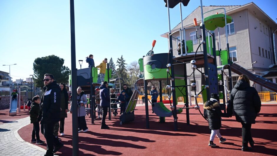 Δήμος Λαρισαίων: Εκ παραδρομής δεν εστάλη πρόσκληση στον Περιφερειάρχη Θεσσαλίας για τα εγκαίνια της παιδικής χαράς στην Αιόλου
