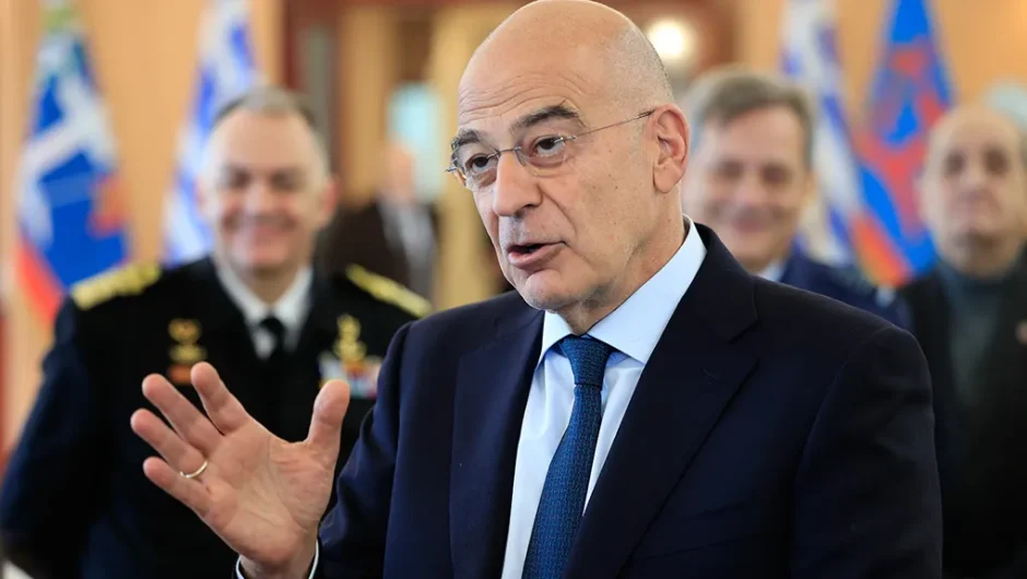 Οι μίζες πέφτουν βροχή