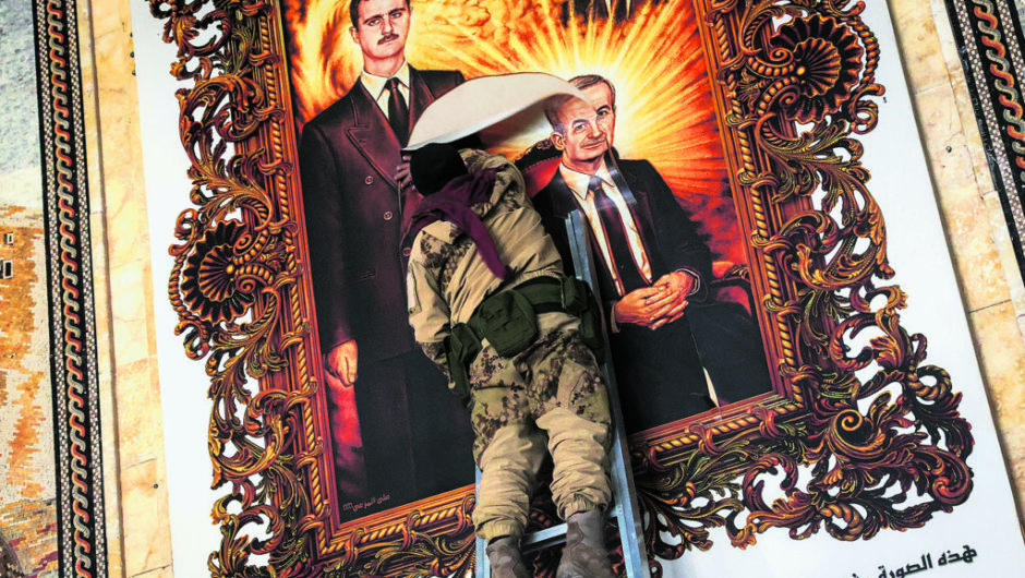 Δημοσιογράφοι, πράκτορες και συμβόλαια