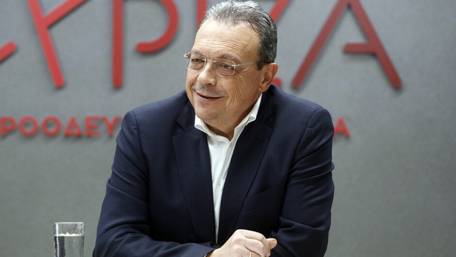 Σωκράτης Φάμελλος: Μουτζούρης