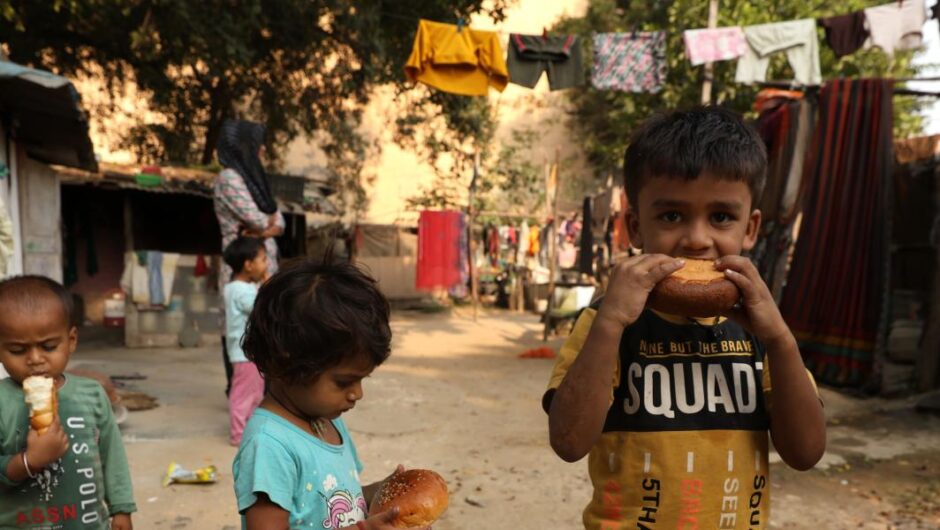 Reuters / Η παγκόσμια πείνα αυξάνεται – τα πλουσιότερα έθνη μειώνουν την ανθρωπιστική βοήθεια