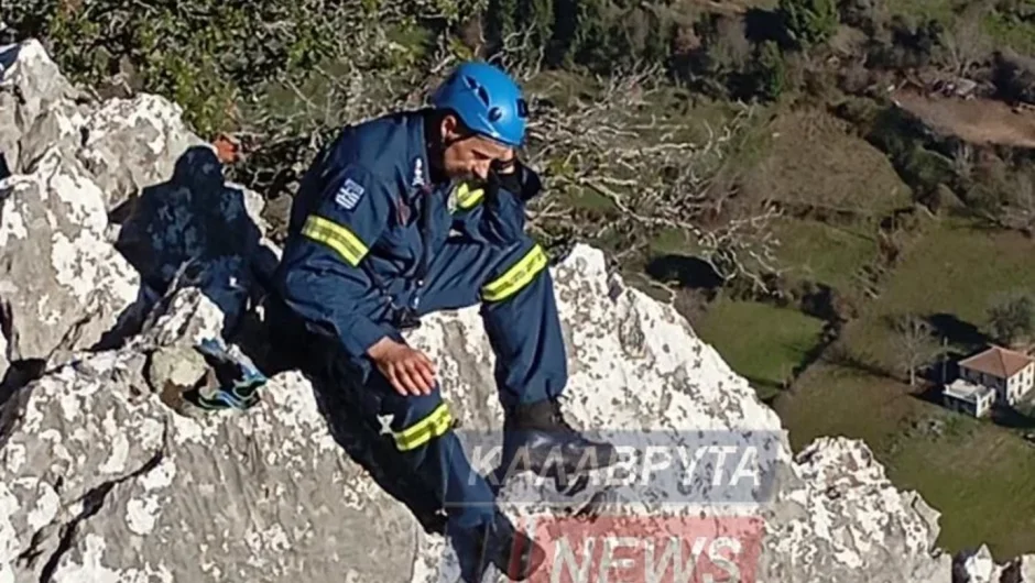 Κατσίκες εγκλωβίστηκαν σε βράχια στα Καλάβρυτα για 4 μέρες – Επιχείρηση διάσωσης από την Πυροσβεστική