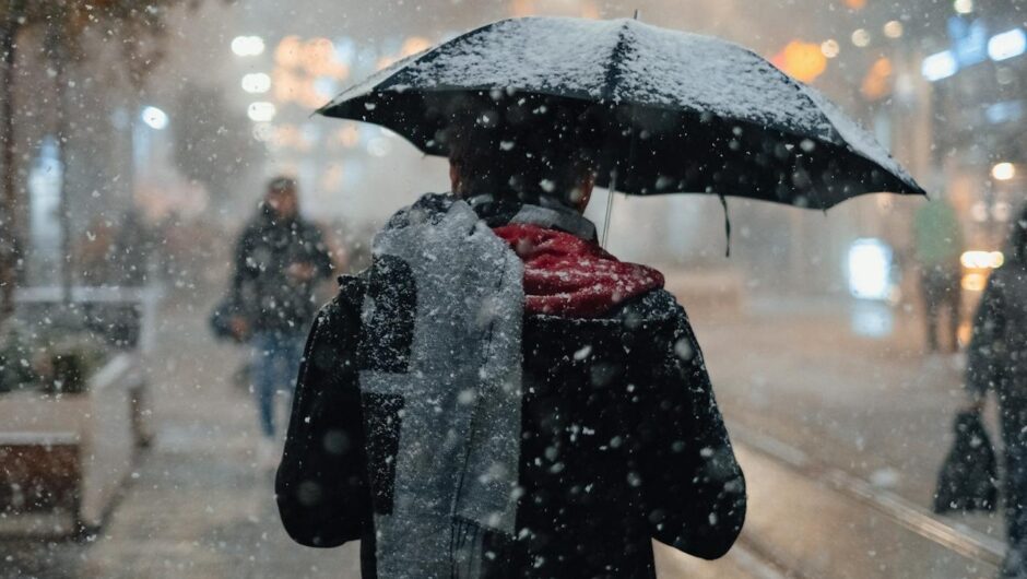 Χριστούγεννα: Τέσσερα βήματα για να αντιμετωπίσετε τη μοναξιά των γιορτών